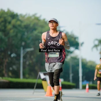 Runner Photo 6913691