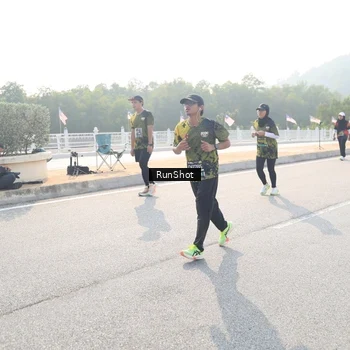 Runner Photo 6913749