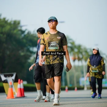 Runner Photo 6913751