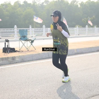 Runner Photo 6913803