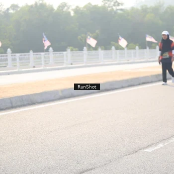 Runner Photo 6913804