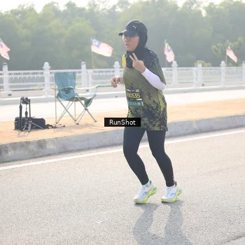 Runner Photo 6913809