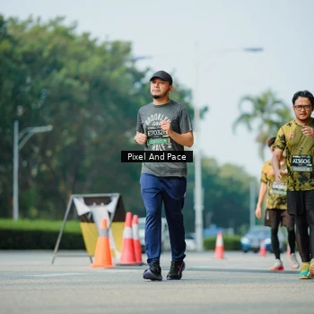 Runner Photo 6913825