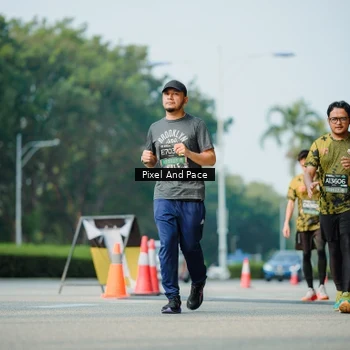 Runner Photo 6913826