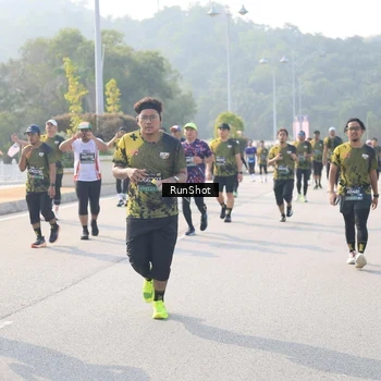 Runner Photo 6913830