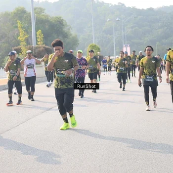 Runner Photo 6913831