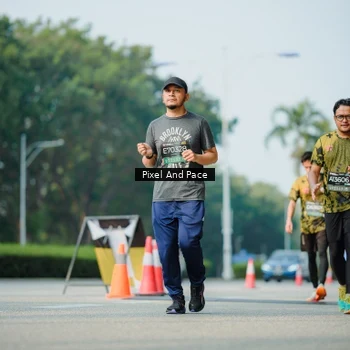 Runner Photo 6913836