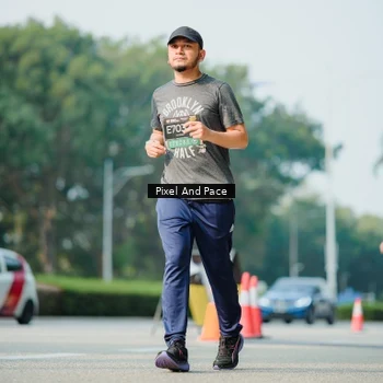 Runner Photo 6913844