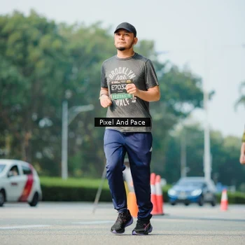 Runner Photo 6913845