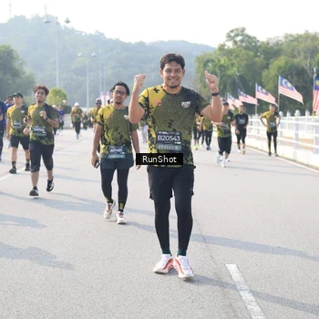 Runner Photo 6913883
