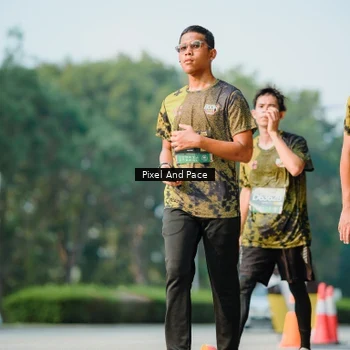 Runner Photo 6913895
