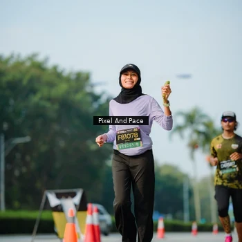 Runner Photo 6913902