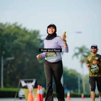 Runner Photo 6913908