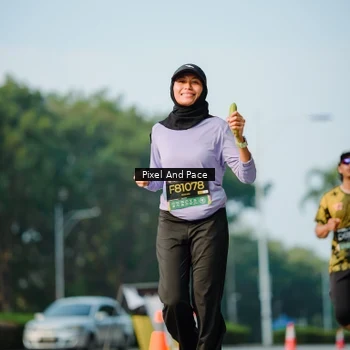 Runner Photo 6913914