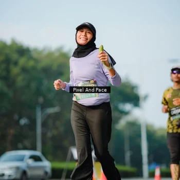 Runner Photo 6913920