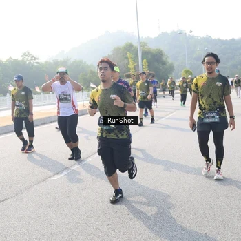 Runner Photo 6913957