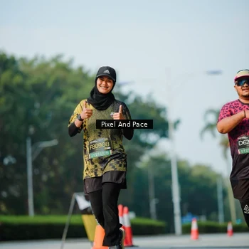 Runner Photo 6913963