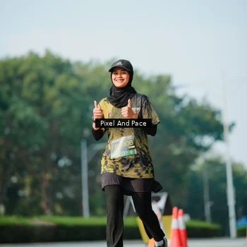 Runner Photo 6913975