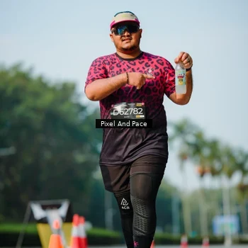 Runner Photo 6913982