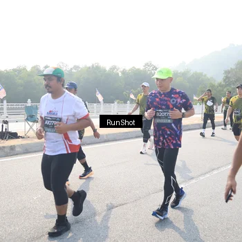 Runner Photo 6913989