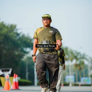 Runner Photo 6913990