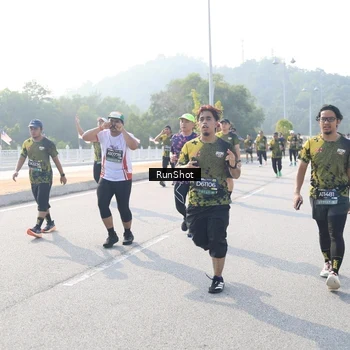 Runner Photo 6913995