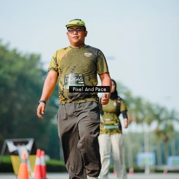 Runner Photo 6914002