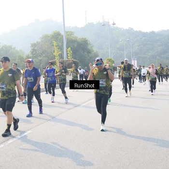 Runner Photo 6914015