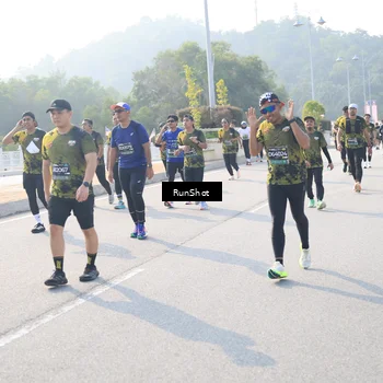 Runner Photo 6914025