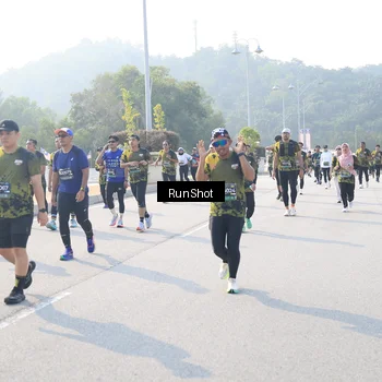 Runner Photo 6914046