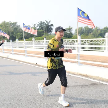 Runner Photo 6914107