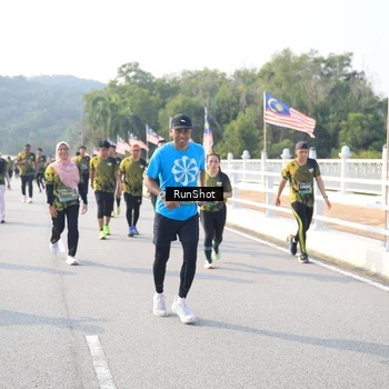 Runner Photo 6914128