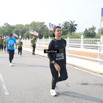 Runner Photo 6914155
