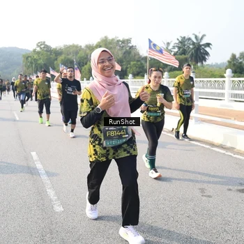 Runner Photo 6914237
