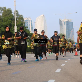 Runner Photo 6914262