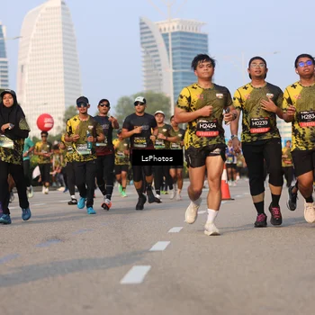 Runner Photo 6914285