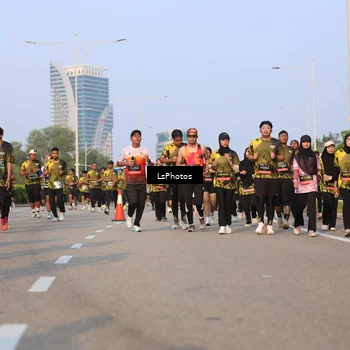 Runner Photo 6914332