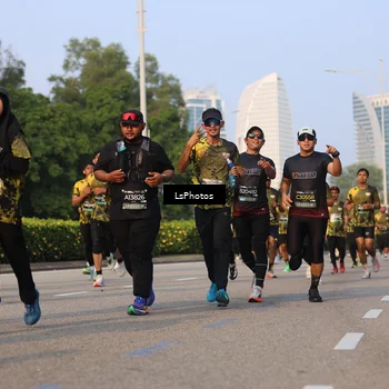 Runner Photo 6914335