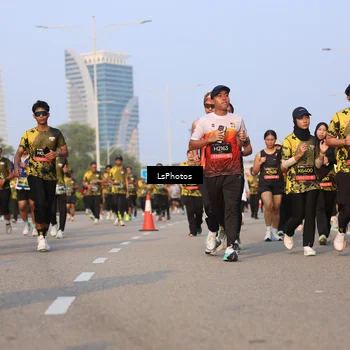 Runner Photo 6914381