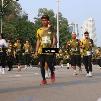 Runner Photo 6914426