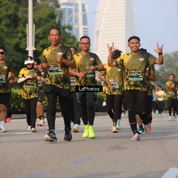 Runner Photo 6914468