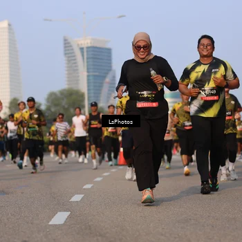 Runner Photo 6914498