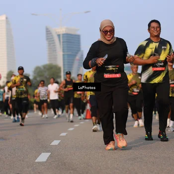 Runner Photo 6914499