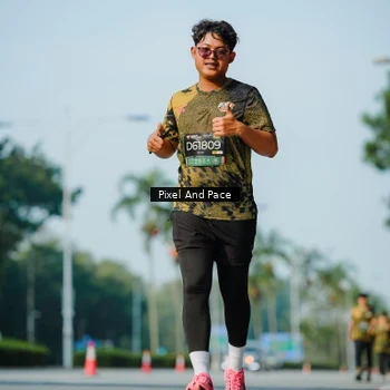 Runner Photo 6914525
