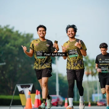 Runner Photo 6914544