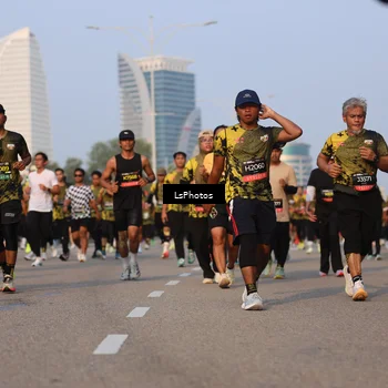 Runner Photo 6914587