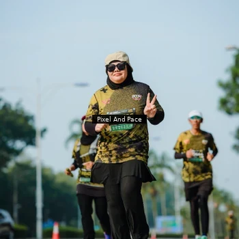 Runner Photo 6914649