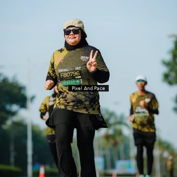 Runner Photo 6914653