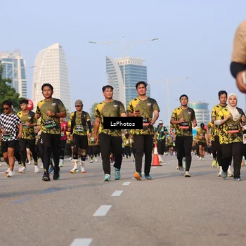Runner Photo 6914726