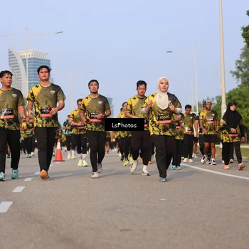 Runner Photo 6914750